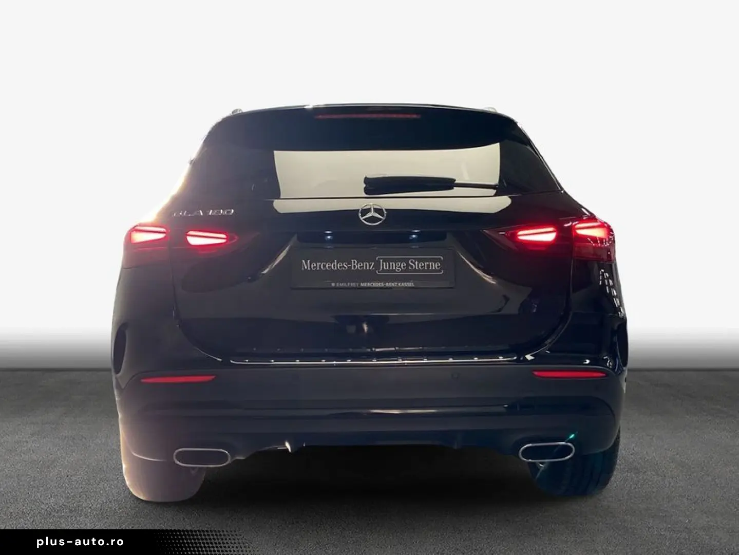 MERCEDES-BENZ GLA 180