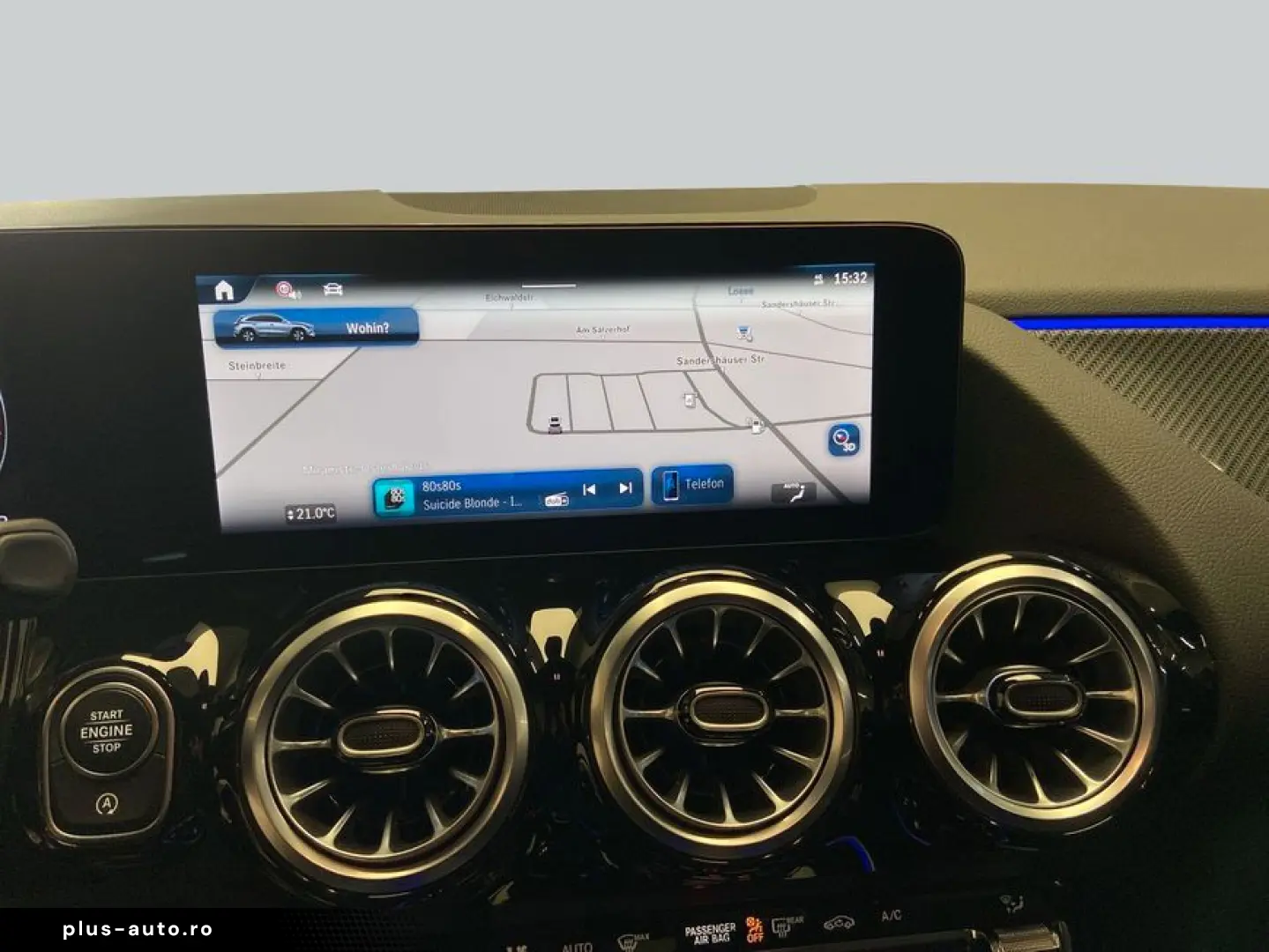 MERCEDES-BENZ GLA 180