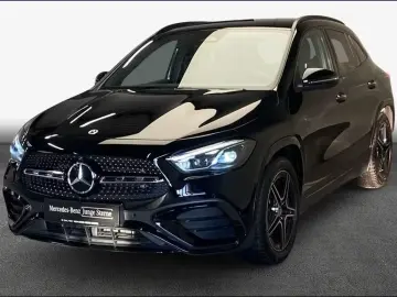 MERCEDES-BENZ GLA 180