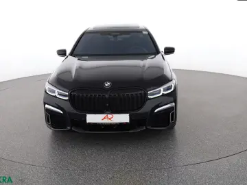 BMW 750 i xDrive M SPORT STANDHZ SOFTCLOSE