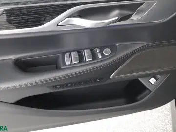 BMW 750 i xDrive M SPORT STANDHZ SOFTCLOSE