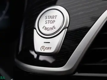 BMW 750 i xDrive M SPORT STANDHZ SOFTCLOSE