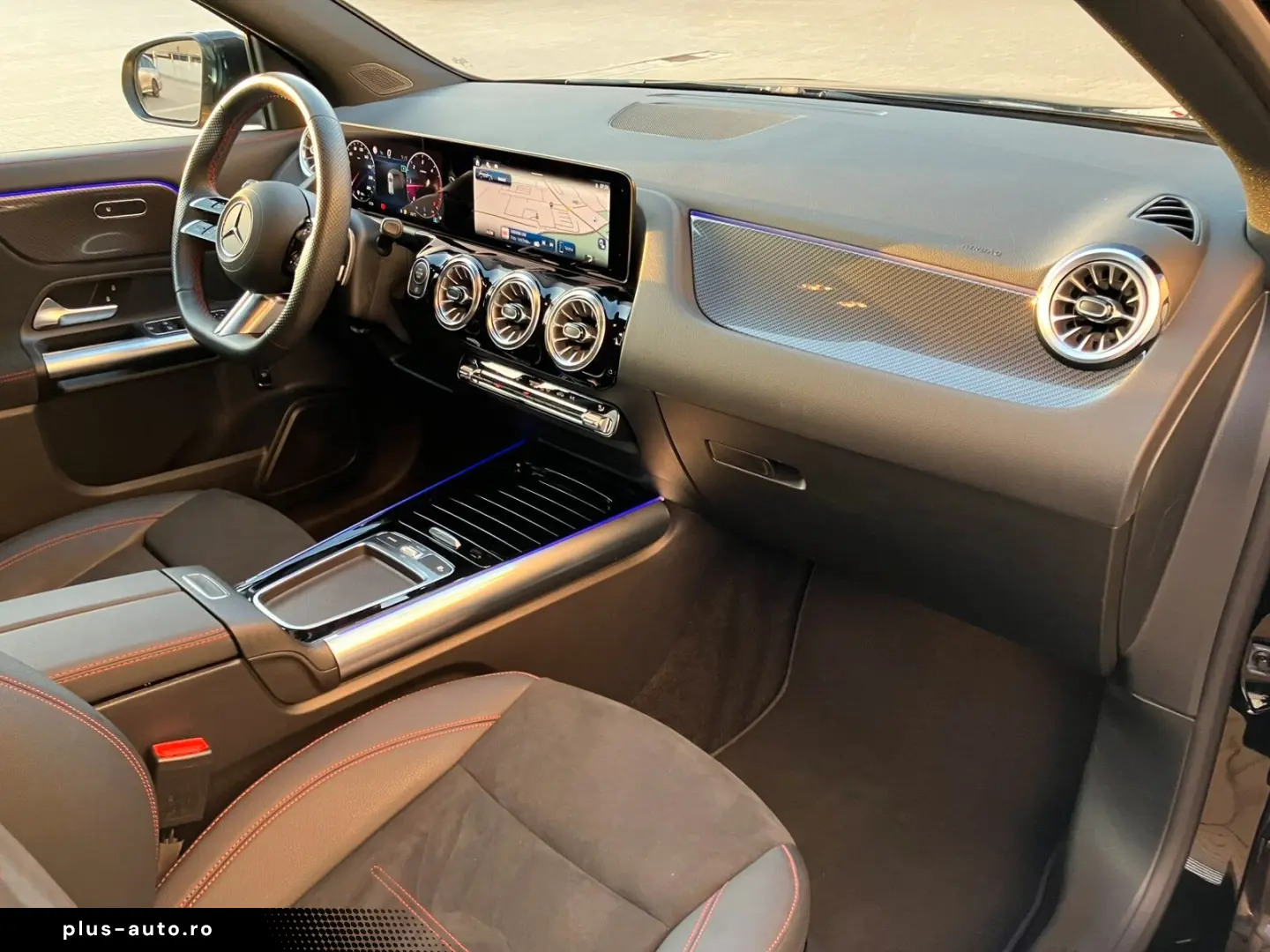 MERCEDES-BENZ GLA 180 d AMG Line