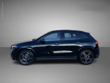 MERCEDES-BENZ GLA 180 d AMG Line