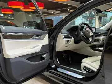 BMW 730 Ld Lang M-Sport Executive Lounge