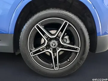 MERCEDES-BENZ GLA 180 AMG