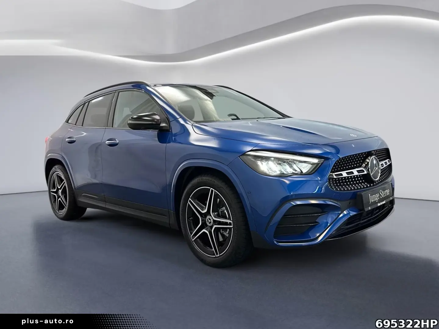 MERCEDES-BENZ GLA 180 AMG