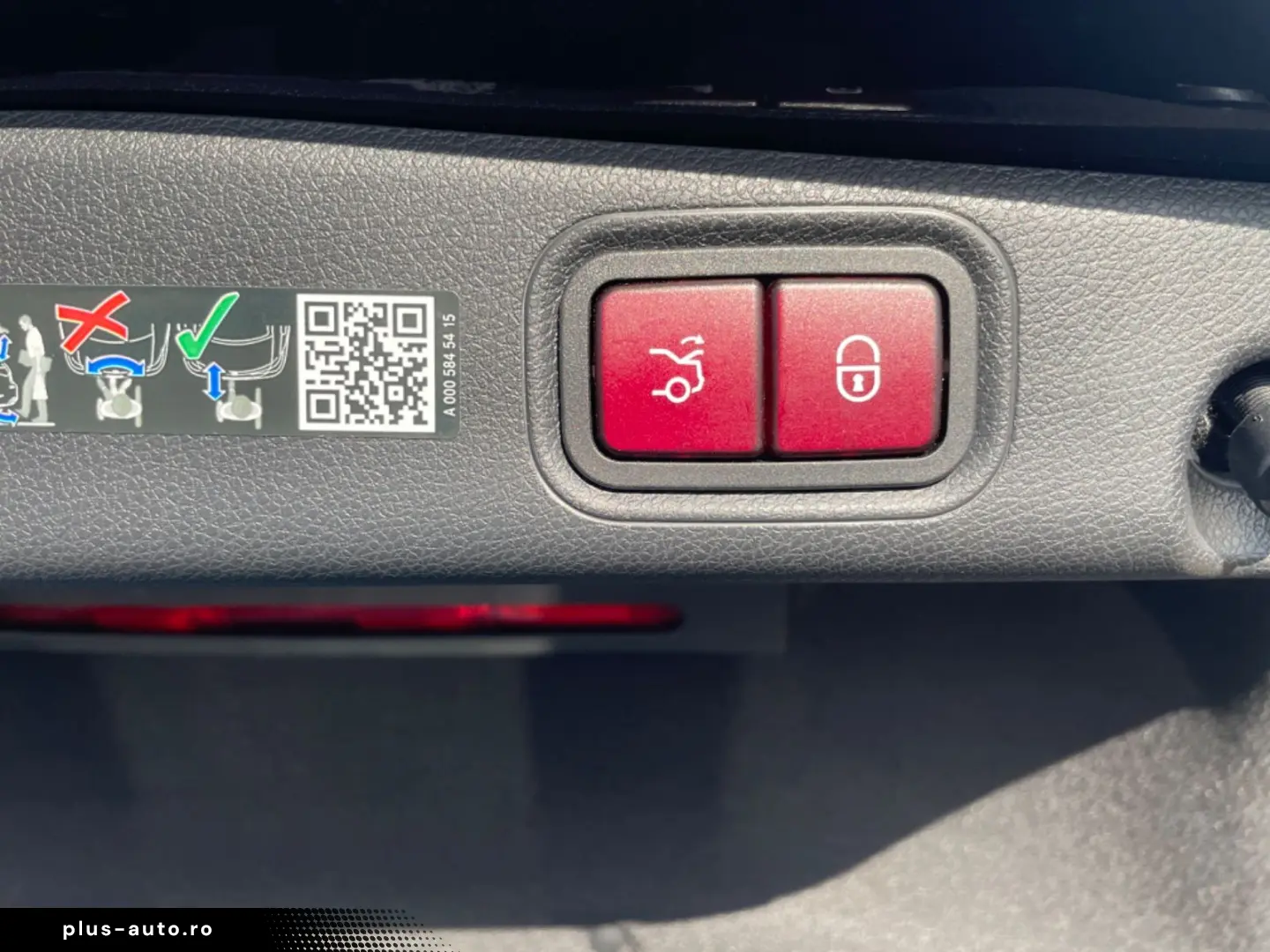 MERCEDES-BENZ E 300 d 4M AMG WIDESCREEN LEDER NAPPA &hellip;