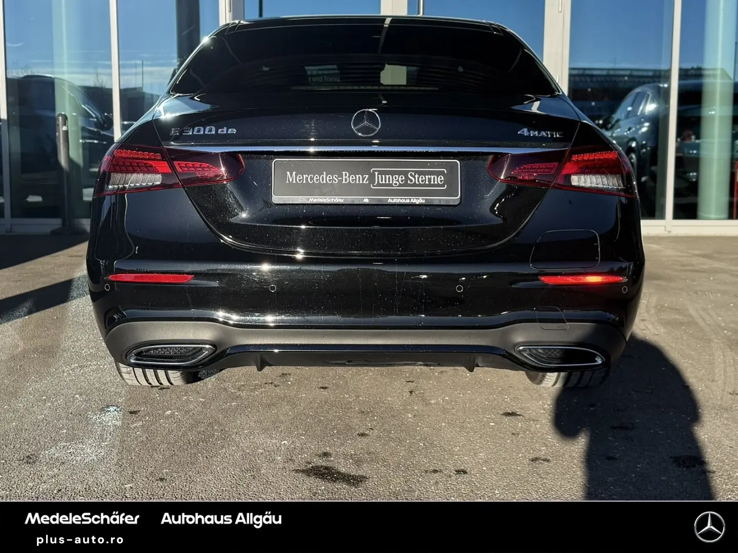 MERCEDES-BENZ E 300 de 4MATIC AMG Night AHK Distro Burm Memo