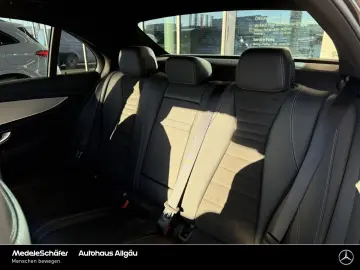 MERCEDES-BENZ E 300 de 4MATIC AMG Night AHK Distro Burm Memo