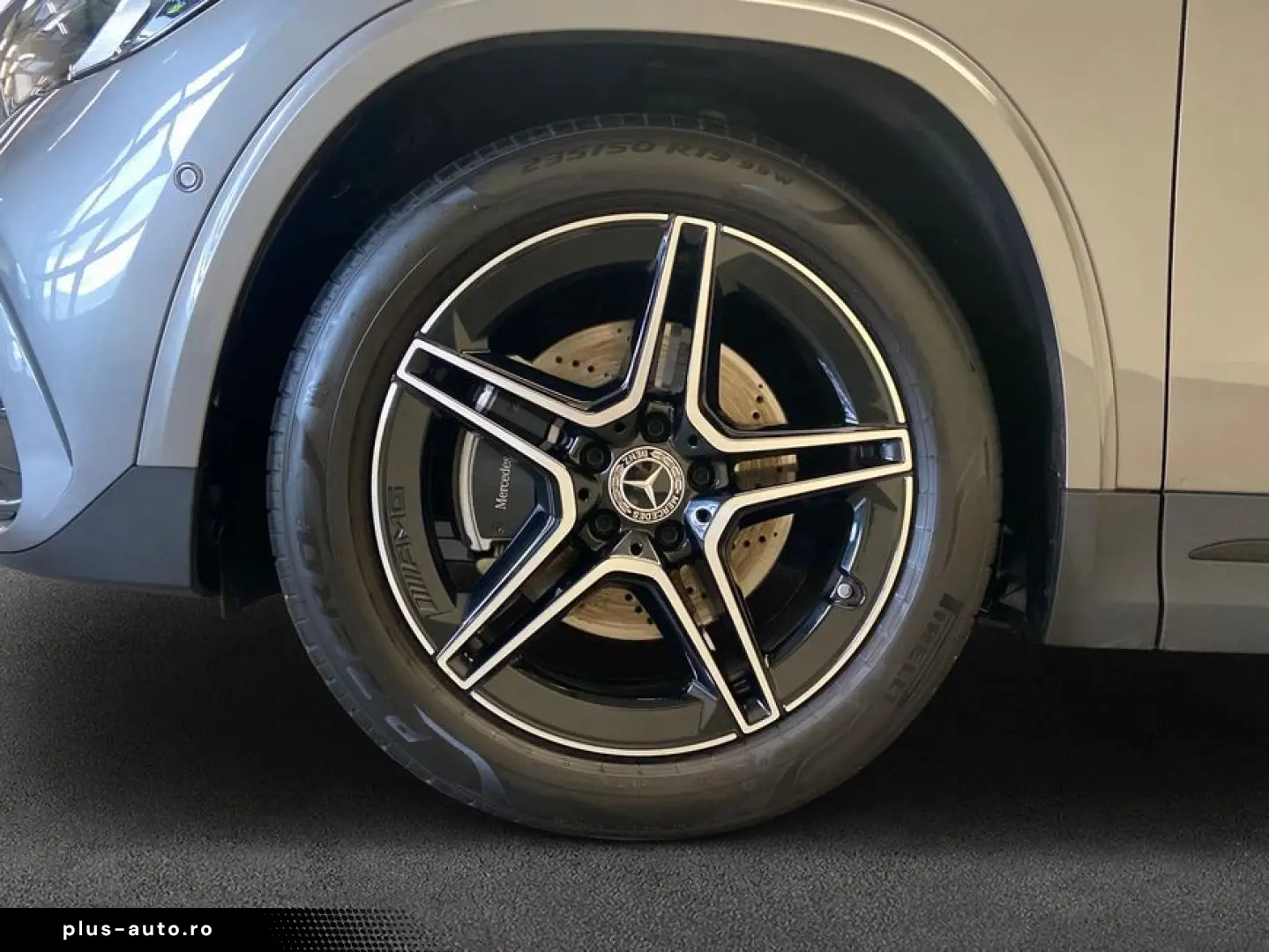 MERCEDES-BENZ GLA 180 7G AMG