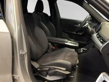 BMW X1 sDrive18i M Sportpaket Parkass. 18 LMR