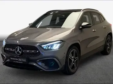 MERCEDES-BENZ GLA 180 AMG