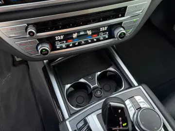 BMW 740 d xDr. M Sport ACC B&W eGSD