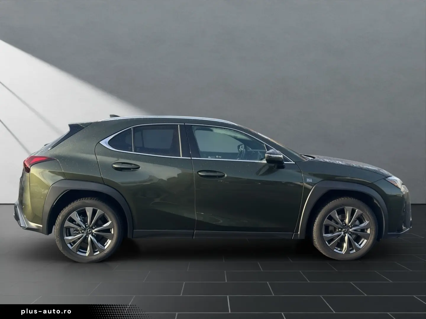 LEXUS UX 250H F-SPORT-DESIGN CARPLAY 15 JAHRE GARA