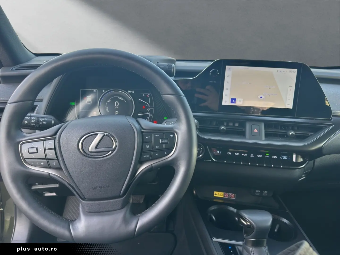 LEXUS UX 250H F-SPORT-DESIGN CARPLAY 15 JAHRE GARA