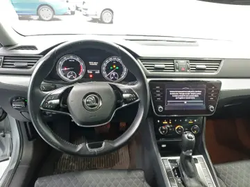 Skoda Superb 1.5 TSI DSG Ambition