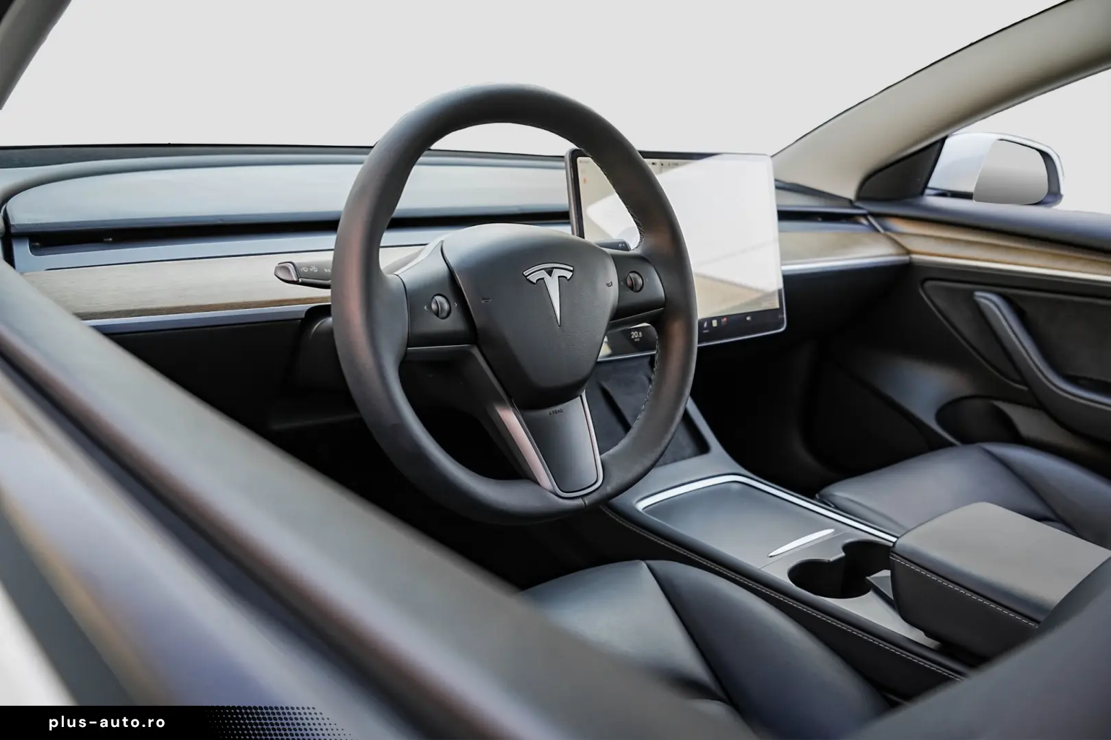Tesla Model 3 Standard Reichweite Plus Hinterradantrieb