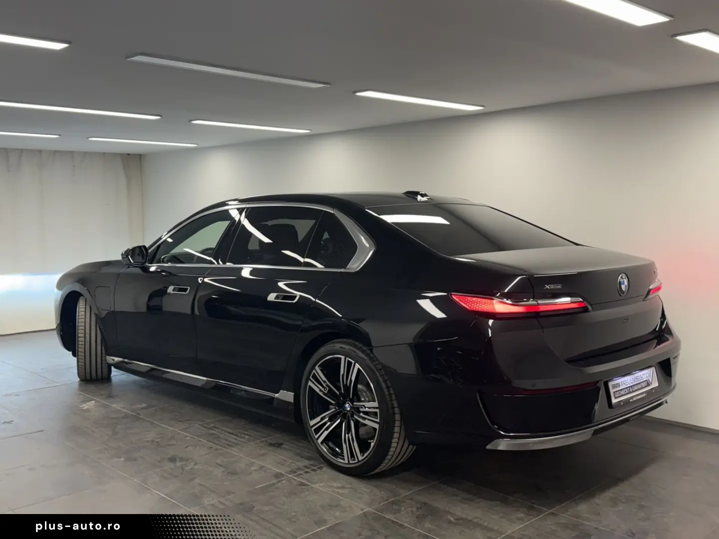 BMW 750e xDrive Lim. B&W Pano. DA. Prof. PA. Prof. M