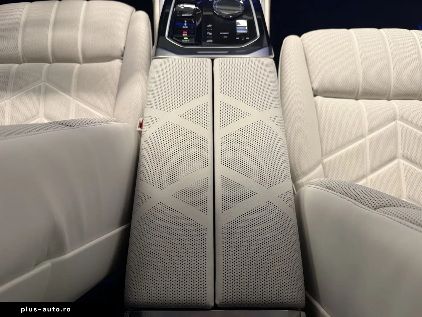 BMW 750e xDrive Lim. B&W Pano. DA. Prof. PA. Prof. M