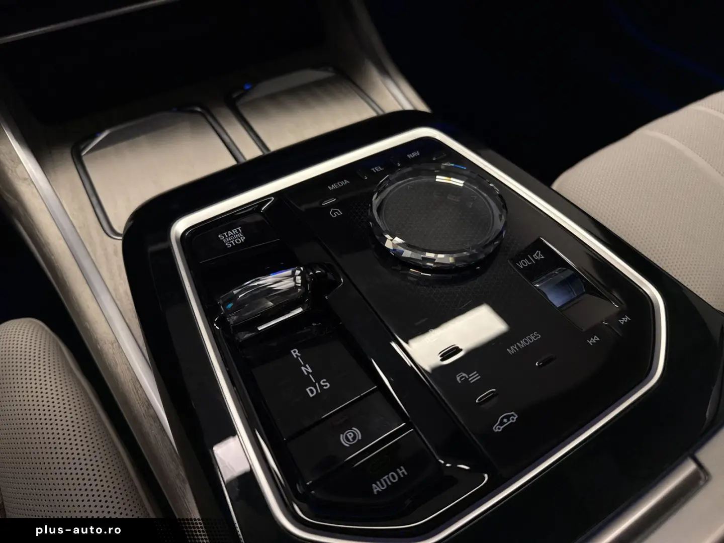 BMW 750e xDrive Lim. B&W Pano. DA. Prof. PA. Prof. M