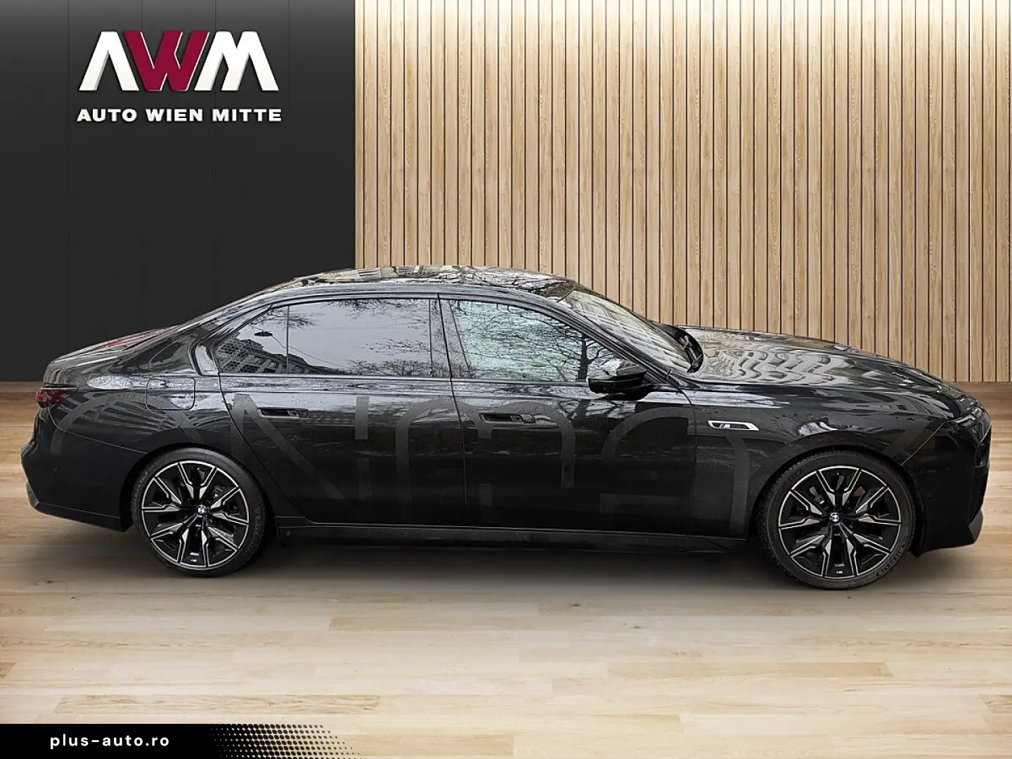 BMW M760e xDrive Limousine 18 7 kWh Aut.