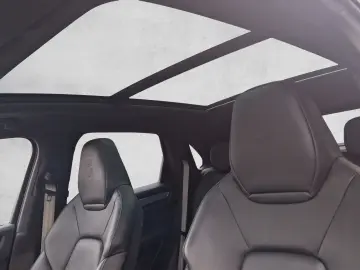 PORSCHE Cayenne S Platinum SportDesign HALenk Standh 18w