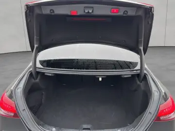 MERCEDES-BENZ E 300 d 4M AMG HuD Pano Standheizung