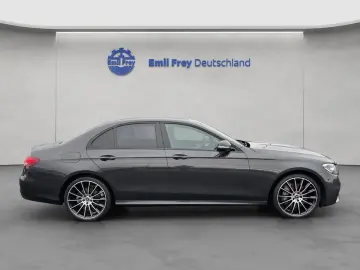 MERCEDES-BENZ E 300 d 4M AMG HuD Pano Standheizung