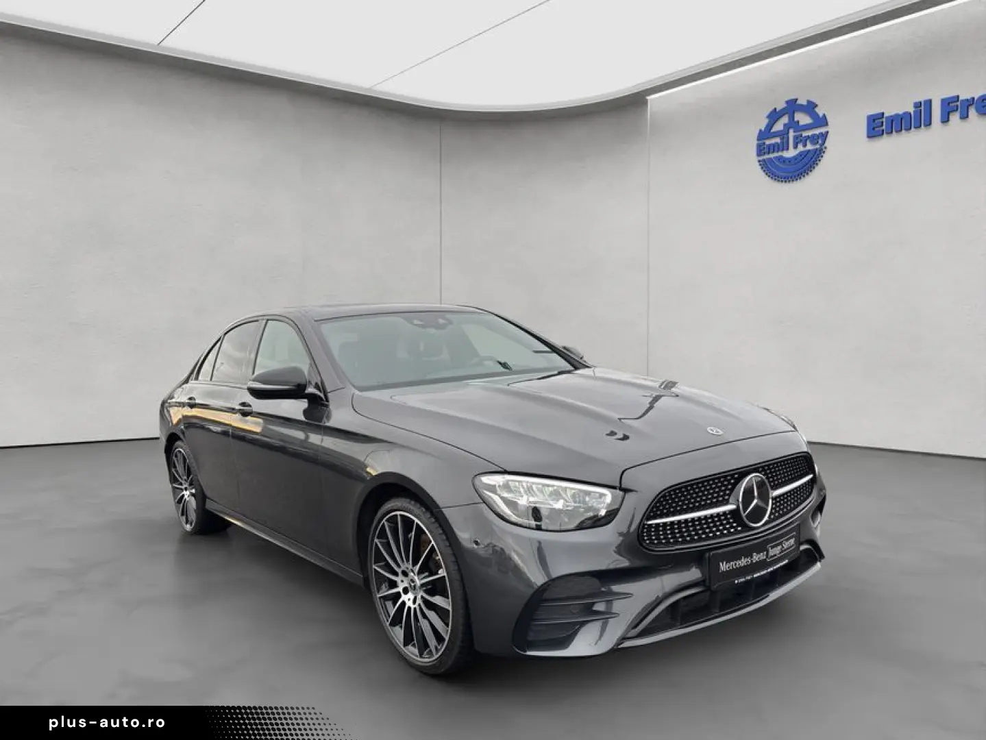 MERCEDES-BENZ E 300 d 4M AMG HuD Pano Standheizung