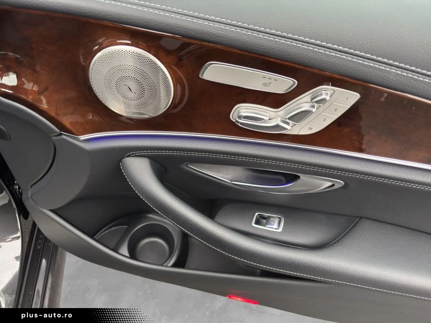 MERCEDES-BENZ E 300 d 4M AMG HuD Pano Standheizung