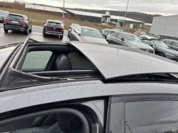 MERCEDES-BENZ E 300 d 4M AMG HuD Pano Standheizung