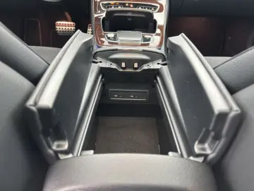 MERCEDES-BENZ E 300 d 4M AMG HuD Pano Standheizung