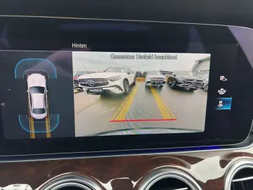 MERCEDES-BENZ E 300 d 4M AMG HuD Pano Standheizung