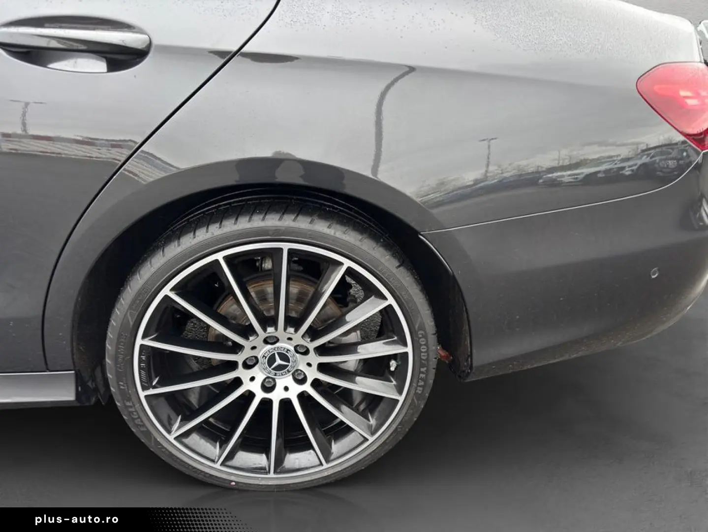 MERCEDES-BENZ E 300 d 4M AMG HuD Pano Standheizung