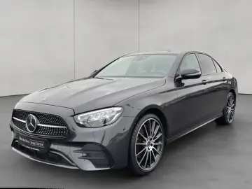MERCEDES-BENZ E 300 d 4M AMG HuD Pano Standheizung