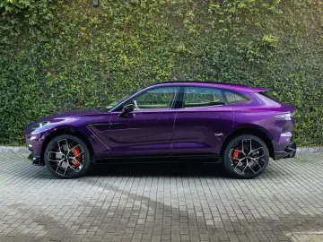 FACELIFT ASTON MARTIN DBX 707 PURPLE STORM 2025