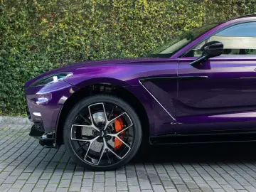FACELIFT ASTON MARTIN DBX 707 PURPLE STORM 2025
