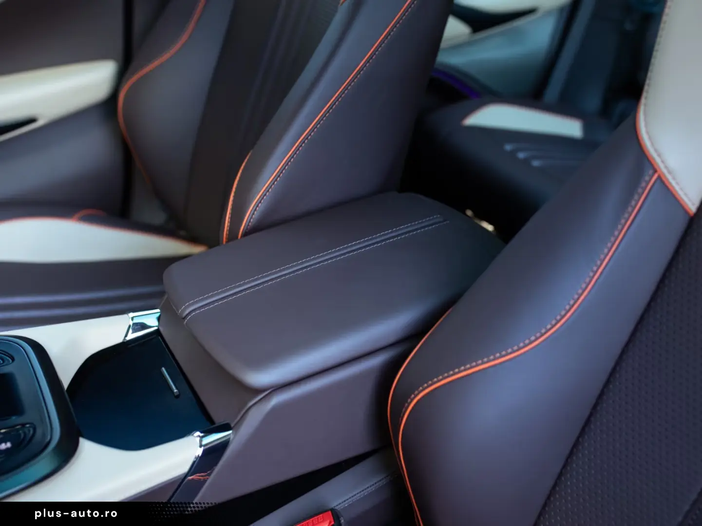 FACELIFT ASTON MARTIN DBX 707 PURPLE STORM 2025