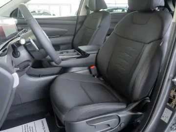 Hyundai Tucson 1.6T-GDi 239CP Hybrid 2WD 6AT Style