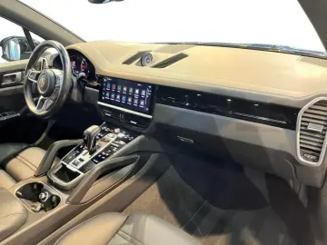 PORSCHE Cayenne S Fahrassist AHK HUD Pano Perf-AGA SHD