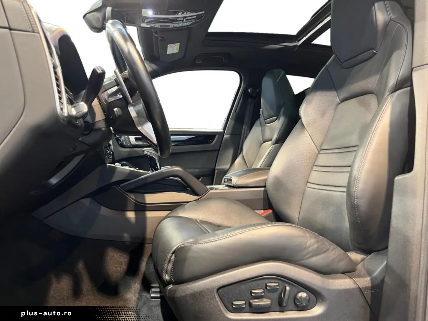 PORSCHE Cayenne S Fahrassist AHK HUD Pano Perf-AGA SHD