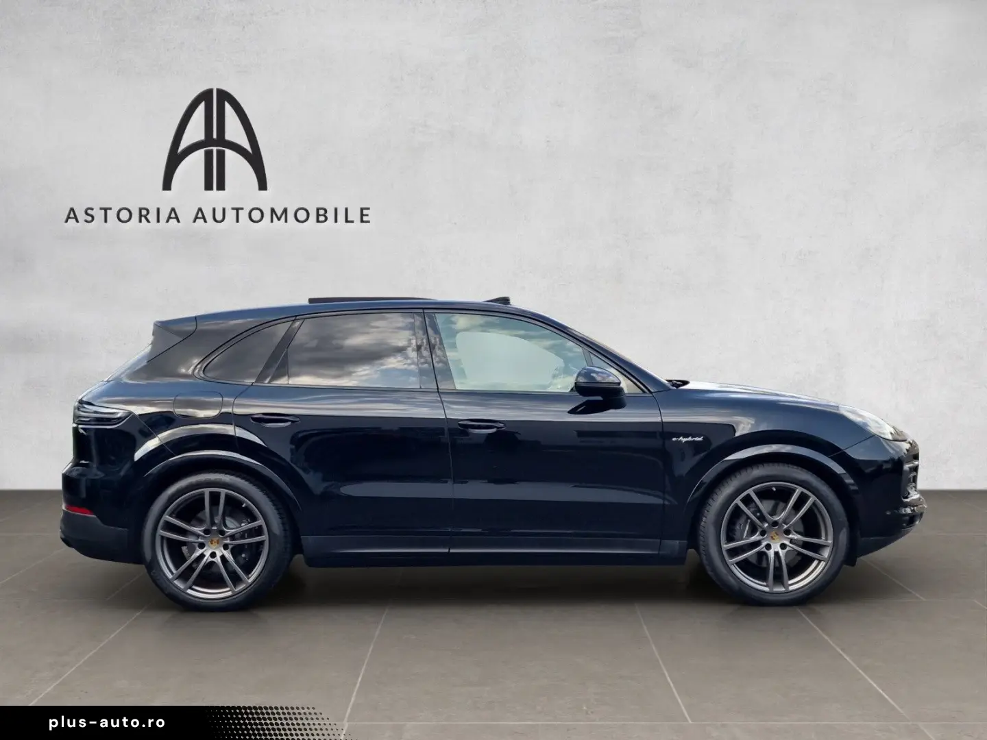 PORSCHE Cayenne E-Hybrid HuD Pano SoftClose Luft Bose 14