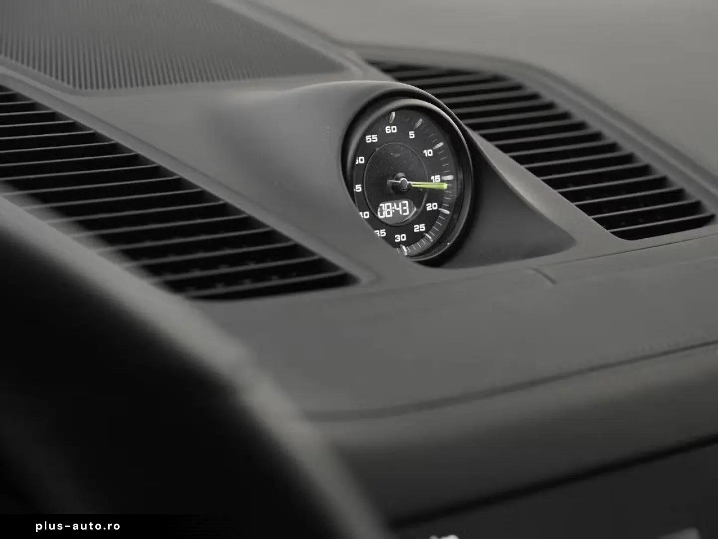 PORSCHE Cayenne E-Hybrid HuD Pano SoftClose Luft Bose 14