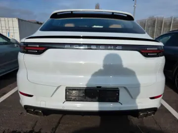 PORSCHE Cayenne Coupe Turbo HuD Inno Matrix Panorama