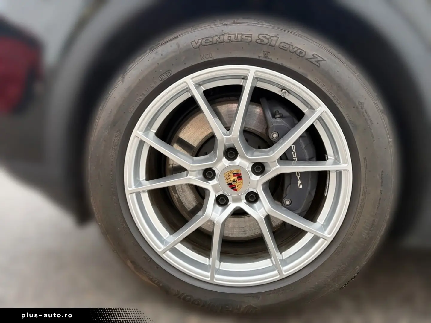 PORSCHE Cayenne E-Hybrid Pano Head-Up Bose Komfortsitze