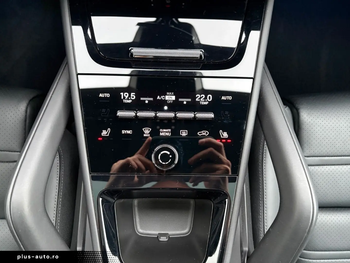 PORSCHE Cayenne E-Hybrid Pano Head-Up Bose Komfortsitze