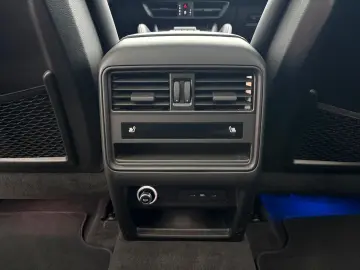 PORSCHE Cayenne E-Hybrid Pano Head-Up Bose Komfortsitze