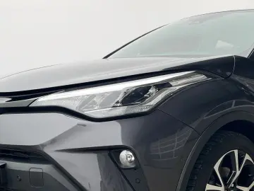 TOYOTA C-HR 2.0 Hybrid Team D
