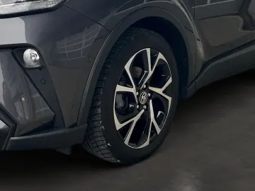 TOYOTA C-HR 2.0 Hybrid Team D